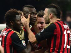 Balotelli menangkan...