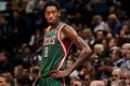 Center Bucks absen enam...