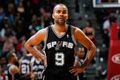 Tony Parker sembunyikan...