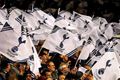 Spurs peringatkan fans...