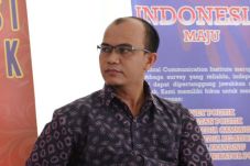 Belajar mengelola negara...