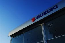 Suzuki resmikan dealer...