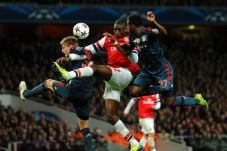 Wenger samakan Sanogo...