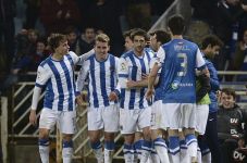 Barcelona takluk di...