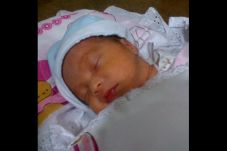 Dibuang ibunya, bayi...