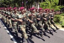 Militer bertekad bersihkan...