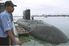 Awak kapal selam India...