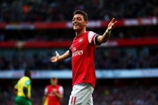 Lawan Stoke, Oezil kembali...