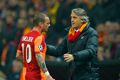 Mancini belum mau menyerah