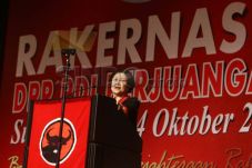 10 tahun oposisi, PDIP...