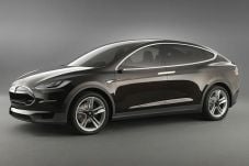 Tesla X crossover tanpa...