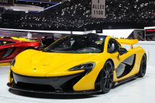 Maclaren P1 Supercar...