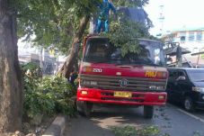 Ketinggian, truk bermuatan...
