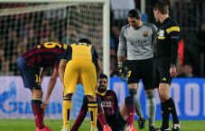 Gerard Pique menepi...