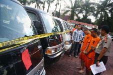 Sindikat pencuri mobil...