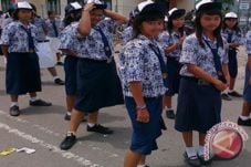 Pengadaan seragam batik...