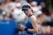 Bouchard robohkan petenis...