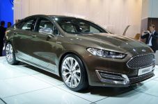 New Mondeo mengaspal...