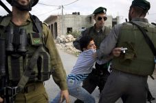 1.500 anak-anak Palestina...