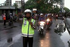 Jalan alternatif hindari...