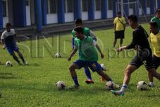 Persib panasi mesin...