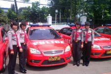 Polwan cantik patroli...