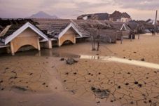Korban Lapindo &...