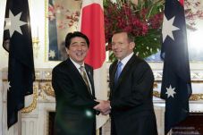 Australia dan Jepang...