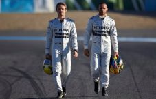 Pertarungan Hamilton-Rosberg...
