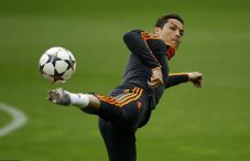 Ronaldo diragukan main...