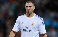 Benzema ingin melawan...