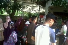 Masuk TPS, warga bingung...