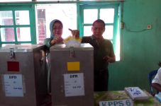 Jika golput rendah,...