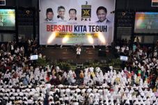 Pantau pelanggaran,...