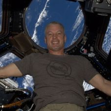 Foto selfie di luar...