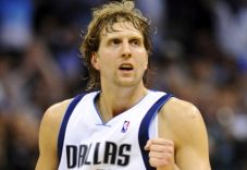 Nowitzki bidik rekor...