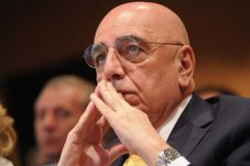 Galliani klaim kebijakan...