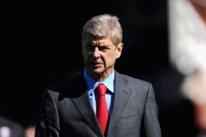 Wenger target boyong...