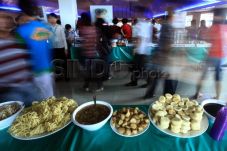 Jualan perdana, 8 mangkuk...