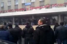 Lagi, demonstran anti-Ukraina...