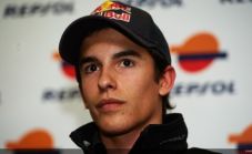 Marquez kaget lihat...