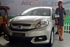 Mobilio dongkrak penjualan...