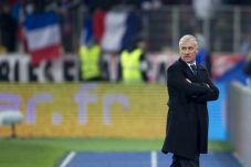 Realistis, Deschamps...
