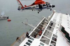 Tragedi kapal tenggelam...