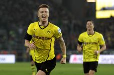 United dambakan Reus...