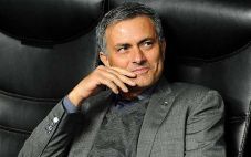 Mourinho siap tukar...