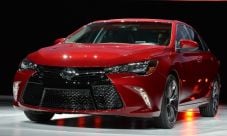 Tampilan anyar Camry...