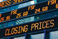 IHSG berakhir menguat...