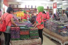 Libur Paskah, pusat...