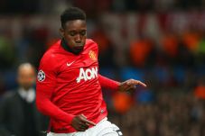 Welbeck pertimbangkan...